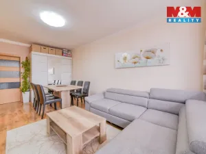 Prodej bytu 2+1, Tachov, Jabloňová, 61 m2