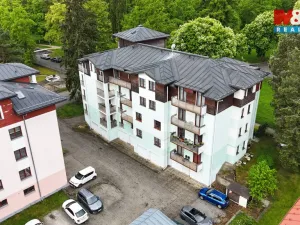 Pronájem garáže, Mariánské Lázně, Křižíkova, 22 m2