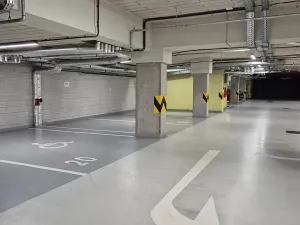 Pronájem garážového stání, Praha - Vinohrady, Dudova, 21 m2