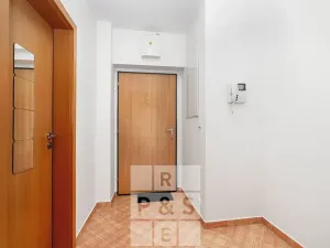 Prodej bytu 2+kk, Praha - Holešovice, Na Maninách, 59 m2