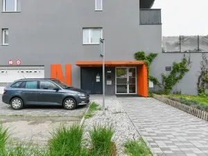 Pronájem bytu 3+kk, Praha - Vysočany, Strnadových, 78 m2