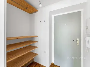 Prodej bytu 1+kk, Praha - Bohnice, V Zámcích, 35 m2
