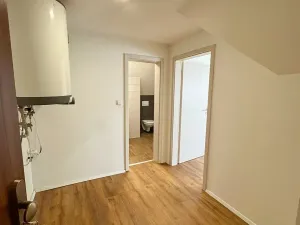 Pronájem bytu 1+kk, Byšice, Mělnická, 43 m2