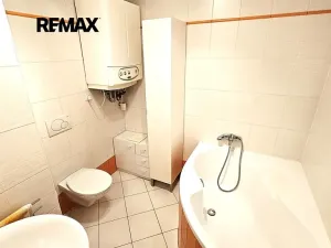 Pronájem bytu 2+kk, Praha - Řepy, Karlovarská, 59 m2
