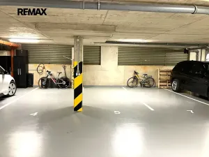 Pronájem bytu 2+kk, Praha - Řepy, Karlovarská, 59 m2