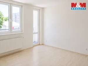 Pronájem bytu 2+kk, Pardubice, Školská, 52 m2