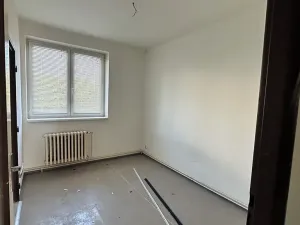 Dražba bytu 3+1, Žiželice, Komenského, 61 m2