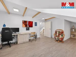Prodej rodinného domu, Lužnice, 266 m2