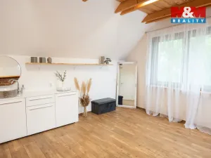 Pronájem obchodního prostoru, Hradec Králové - Kukleny, Pražská třída, 23 m2