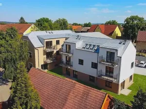 Prodej bytu 5+kk, Praha - Holyně, náměstí Pod lípou, 152 m2