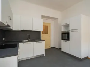 Pronájem bytu 2+kk, Praha - Bubeneč, Kamenická, 52 m2