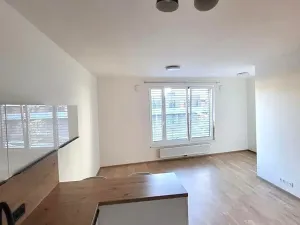 Pronájem bytu 1+kk, Praha - Hlubočepy, Benešova, 38 m2