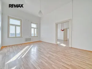 Prodej bytu 3+1, Praha - Smíchov, Janáčkovo nábřeží, 115 m2