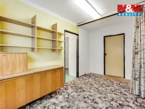 Prodej bytu 3+1, Králův Dvůr, Pod Hájem, 63 m2