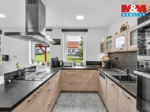 Prodej rodinného domu, Podhradí - Čejkovice, 225 m2