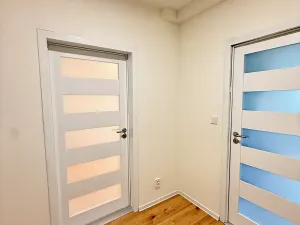 Pronájem bytu 3+1, Praha - Troja, Svídnická, 70 m2