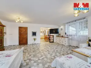 Prodej rodinného domu, Strážov, 359 m2