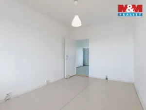 Prodej bytu 3+1, Opava - Předměstí, Skřivánčí, 67 m2