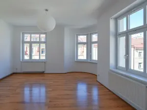 Pronájem bytu 2+kk, Praha - Košíře, Brožíkova, 65 m2