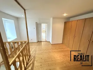 Prodej rodinného domu, Chorušice - Zahájí, 170 m2