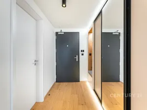 Pronájem bytu 3+kk, Praha - Vysočany, Kolbenova, 64 m2