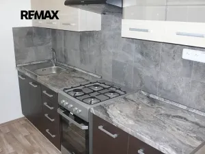 Pronájem bytu 1+1, Kladno, Finská, 43 m2