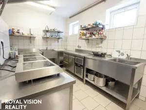 Pronájem restaurace, Brno, Martinkova, 210 m2
