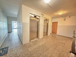 Prodej bytu 3+1, Praha - Strašnice, Pod strání, 68 m2