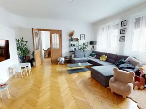 Prodej obchodního prostoru, Svitavy, náměstí Míru, 2074 m2