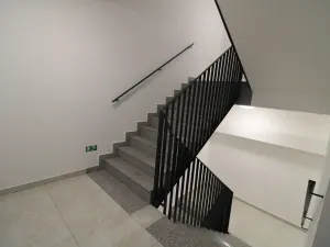 Prodej bytu 2+kk, Karlovy Vary, Sedlecká, 60 m2