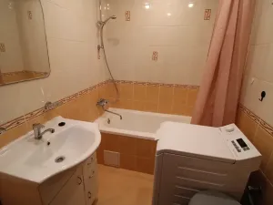 Prodej bytu 2+1, Karlovy Vary, I. P. Pavlova, 54 m2