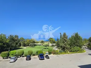 Prodej bytu 1+1, Agios Amvrosios Keryneias, Kypr, 47 m2