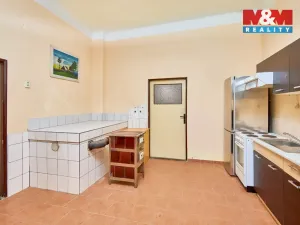 Prodej rodinného domu, Újezdec, 452 m2