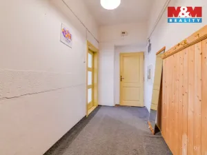 Prodej bytu 1+1, Cheb, Hviezdoslavovo náměstí, 38 m2
