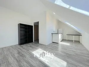 Pronájem bytu 1+kk, Znojmo, Smetanova, 27 m2