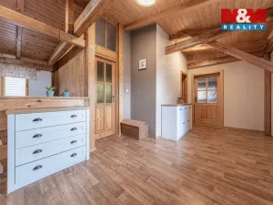 Prodej rodinného domu, Blatno - Mezihoří, 384 m2
