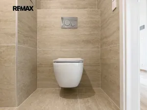 Pronájem bytu 2+kk, Praha - Hloubětín, Waltariho, 54 m2