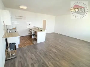 Prodej bytu 3+1, Praha - Kamýk, Růženínská, 71 m2