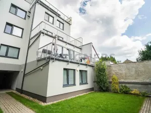 Pronájem bytu 1+kk, Brno, Poděbradova, 29 m2