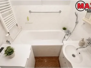 Pronájem bytu 1+1, Praha - Vršovice, K louži, 35 m2