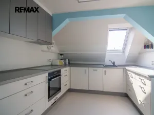 Prodej komerční nemovitosti, Valtice, Boční, 500 m2