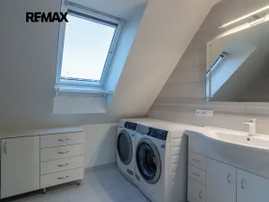 Prodej komerční nemovitosti, Valtice, Boční, 500 m2