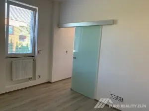 Pronájem bytu 2+kk, Zlín, Partyzánská, 50 m2