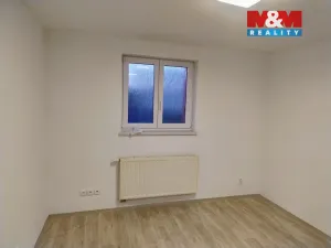 Pronájem obchodního prostoru, Kravaře, Opavská, 23 m2