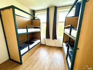 Prodej ubytování, Praha - Smíchov, Arbesovo náměstí, 930 m2