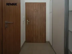 Prodej bytu 1+kk, Velký Osek, U hřiště, 33 m2