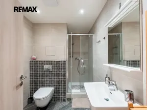 Pronájem bytu 1+kk, Praha - Žižkov, Olšanská, 37 m2