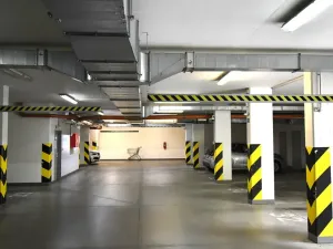 Prodej garážového stání, Praha - Kunratice, Velké Kunratické, 17 m2