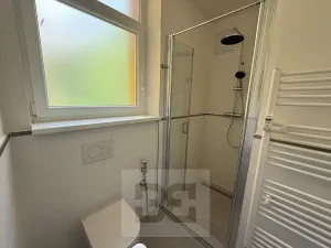 Pronájem bytu 2+kk, Praha - Smíchov, Plzeňská, 44 m2