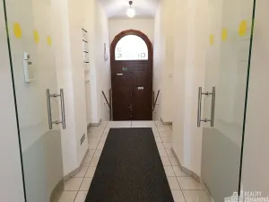 Pronájem kanceláře, Praha - Vinohrady, Lublaňská, 103 m2